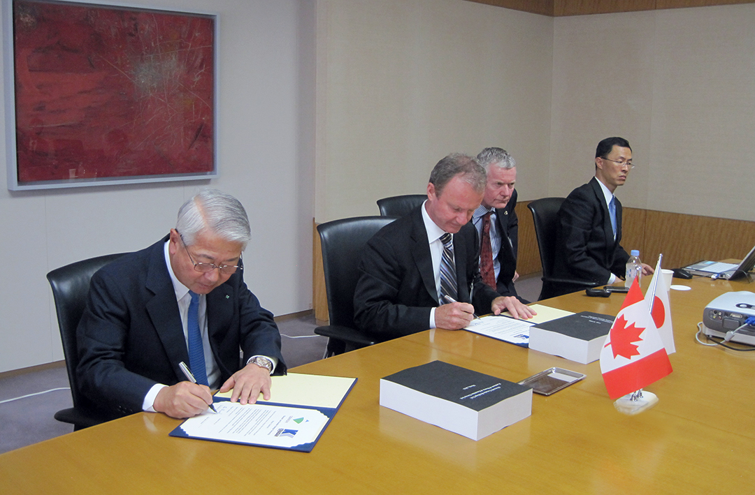 Kenaidan and Obayashi signing partnership agreement